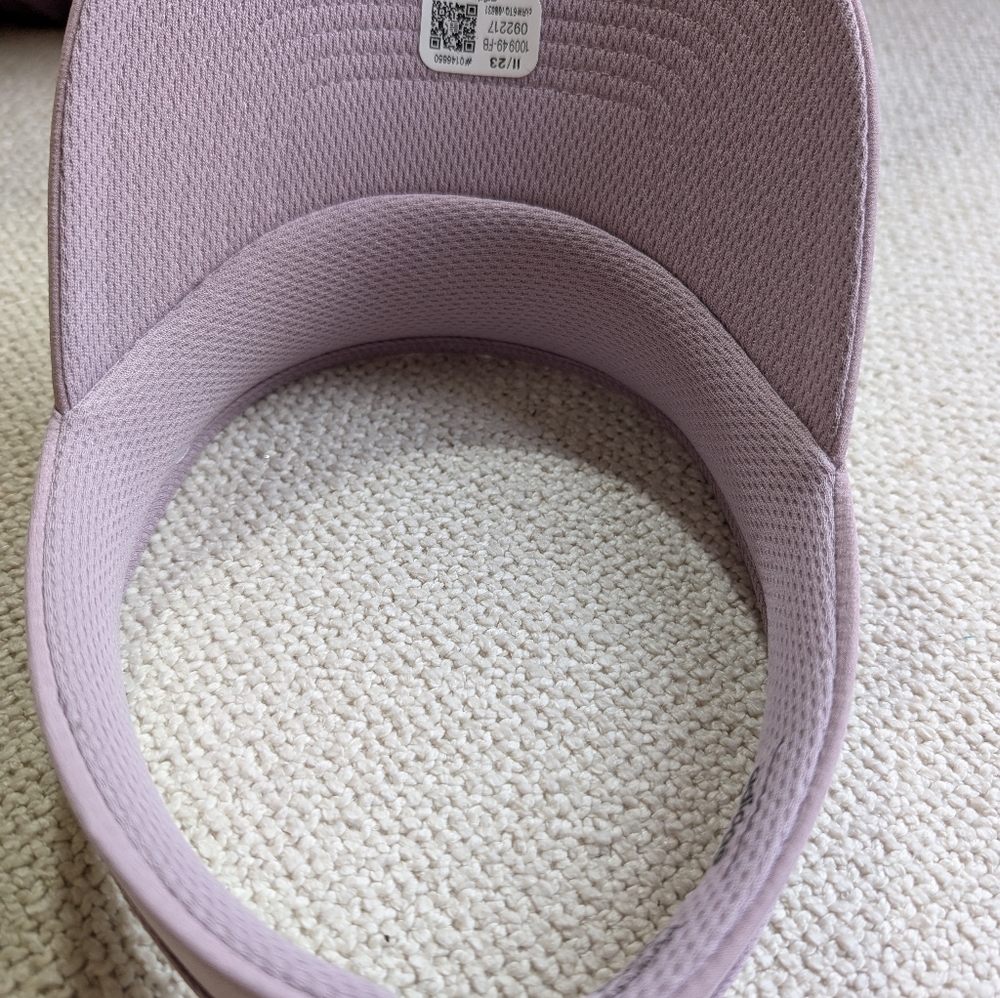 Adidas Lavender Sports Visor New Without Tags - Picture 4 of 5
